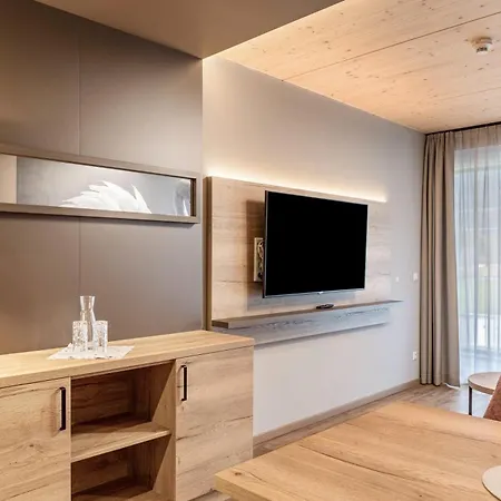 Zum Schwanen - 2 شقة Pflach